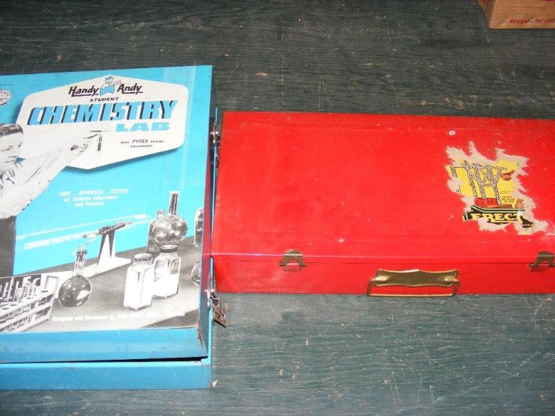 lot 305 image: Handy Andy Student Chemistry Lab an...