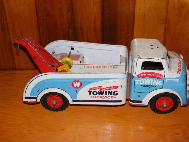 lot 308 image: Radio Dispatched Towing Service, Me...