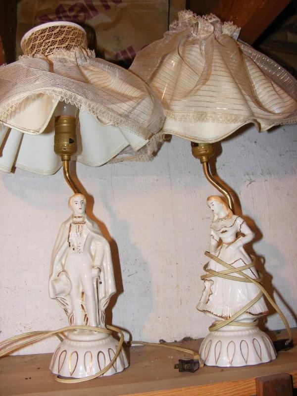 lot 320 image: Pair of old Lamps, need repairs...