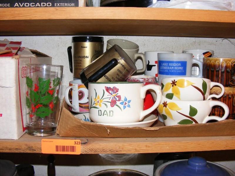 lot 323 image: Lot of Cups and Glasses...