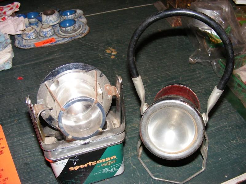 lot 343 image: two older spot lights...