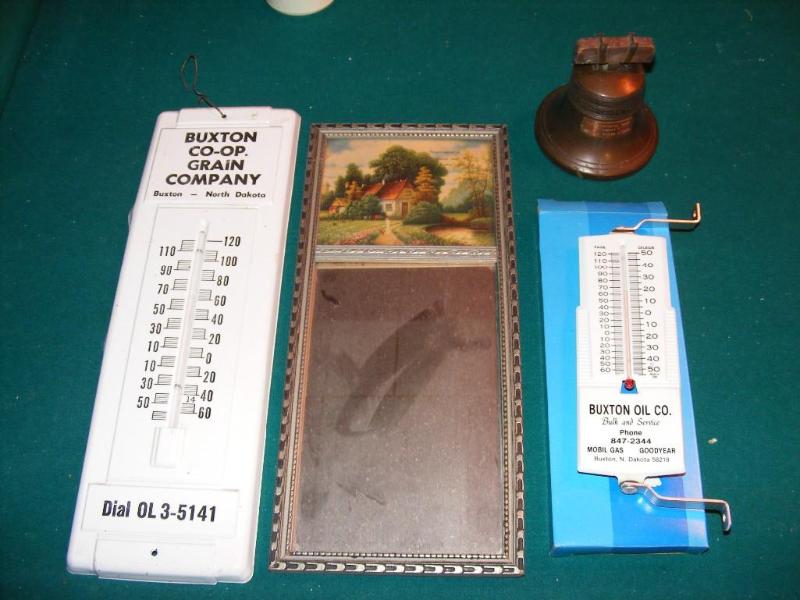 lot 352 image: lot of advertising items from Buxto...