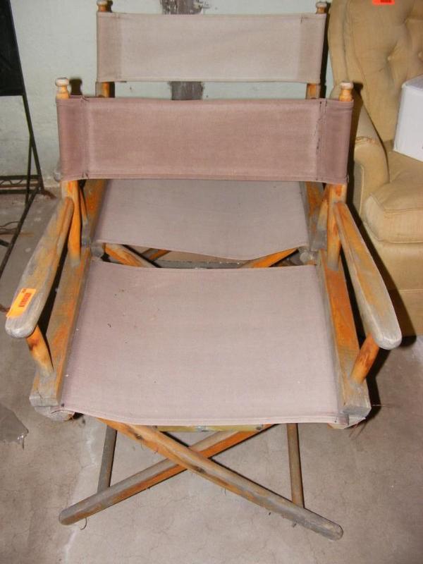 lot 368 image: vintage fold up lawn chairs...