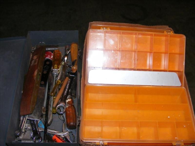 lot 374 image: Small flat of hand tools and three ...