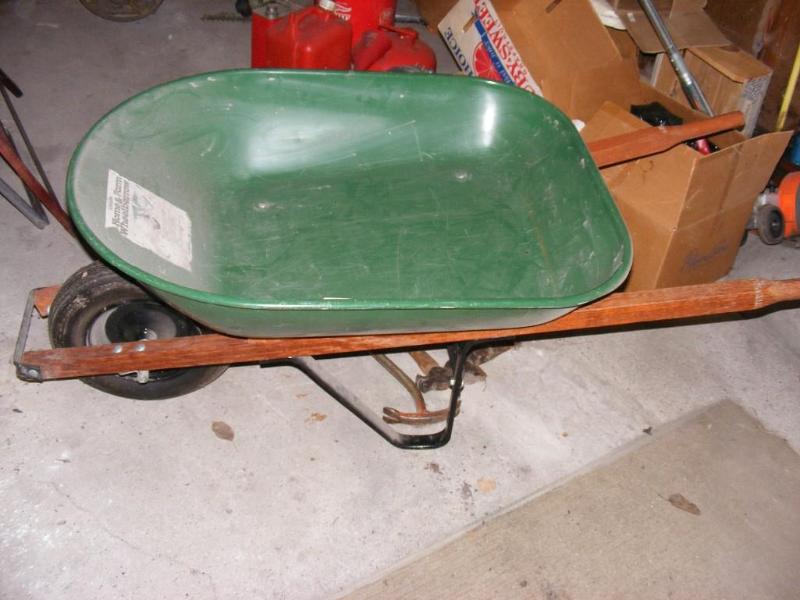 lot 412 image: Home & Farm Wheel Barrow, nice ...