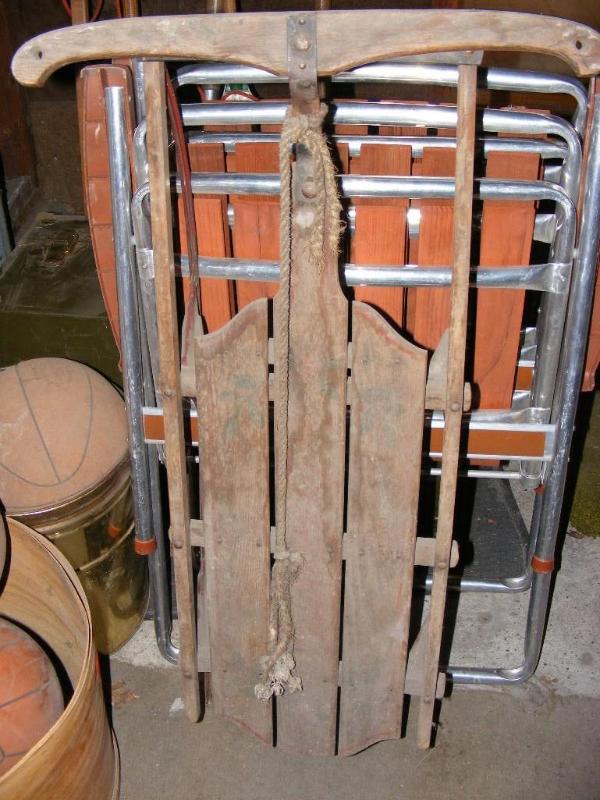 lot 414 image: Vintage Sled...