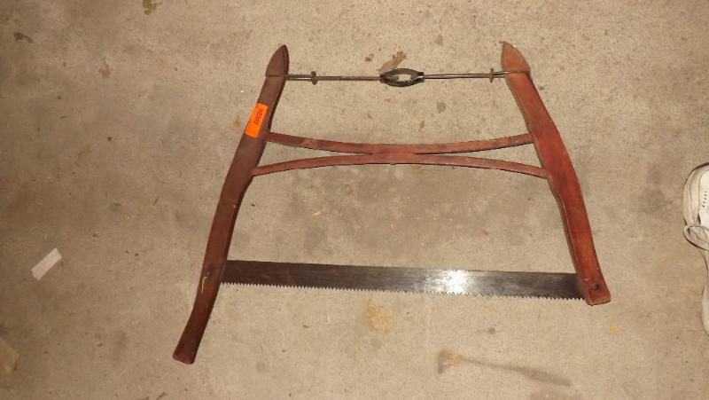 lot 428 image: Vintage Saw...