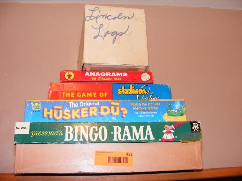 lot 433 image: Mixed Lot of Toys and Games, Lincol...