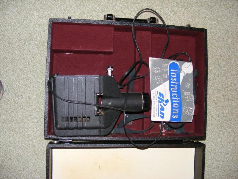 lot 437 image: Vintage Slide Projector in case wit...