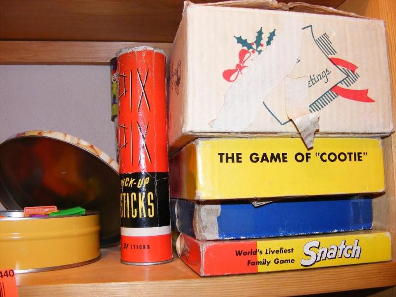 lot 440 image: Lot of Games, Blocks and Magnetic L...