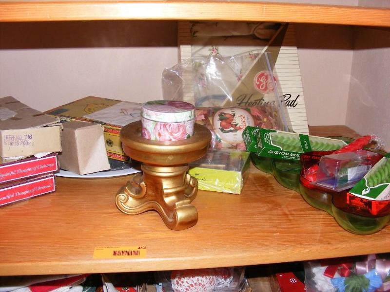 lot 452 image: Lot of Holiday Items, Christmas Pla...