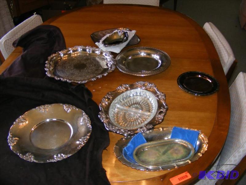 lot 461 image: Lot of Silver Plated Serving Dishes