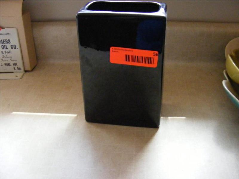 lot 56 image: Frankoma 63 black vase...