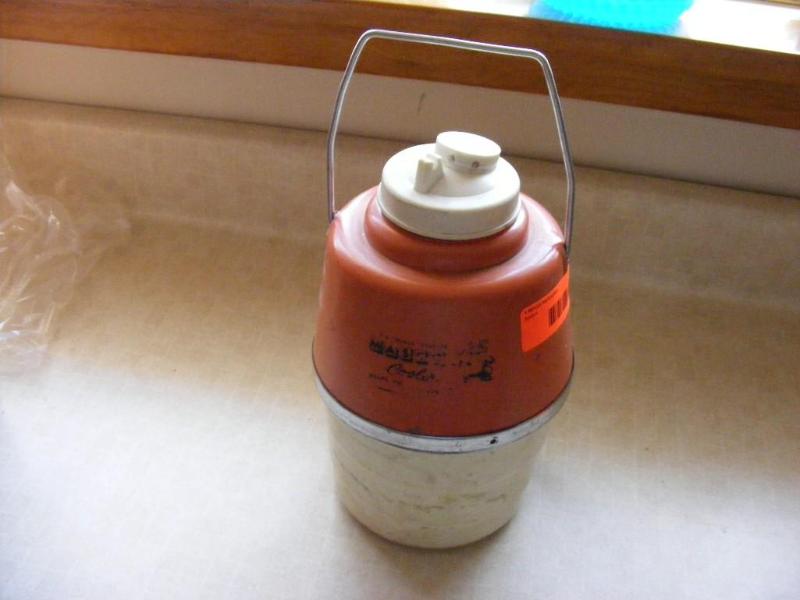 lot 71 image: Vintage, 1950s Glass Insulated Masc...
