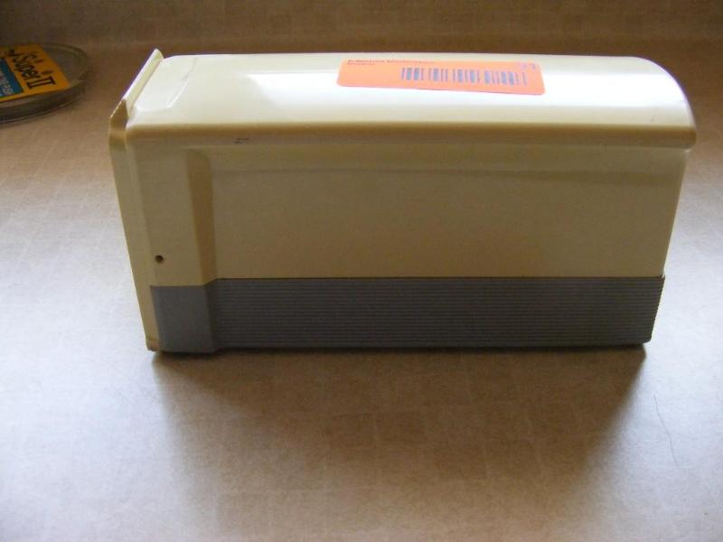 lot 91 image: Frigidaire Butter Pre-server. Butte...