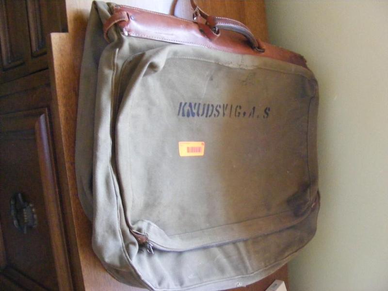 lot 96 image: Military Bag...