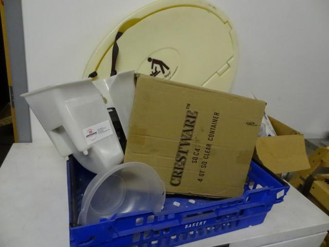 Plastic bread tote. Wall hangung di...