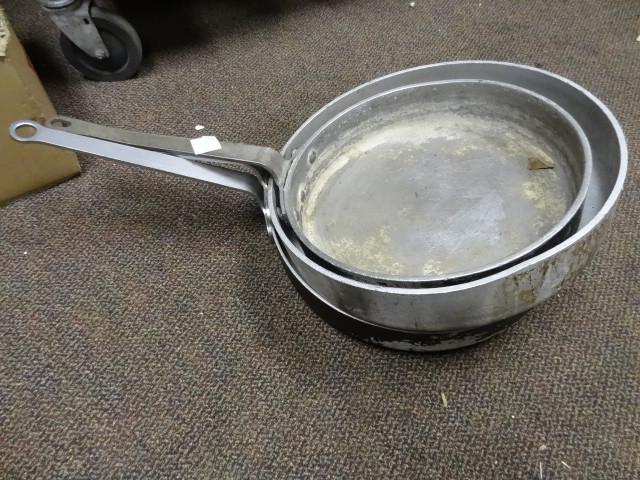 3 Sluminum Cook Pans...
