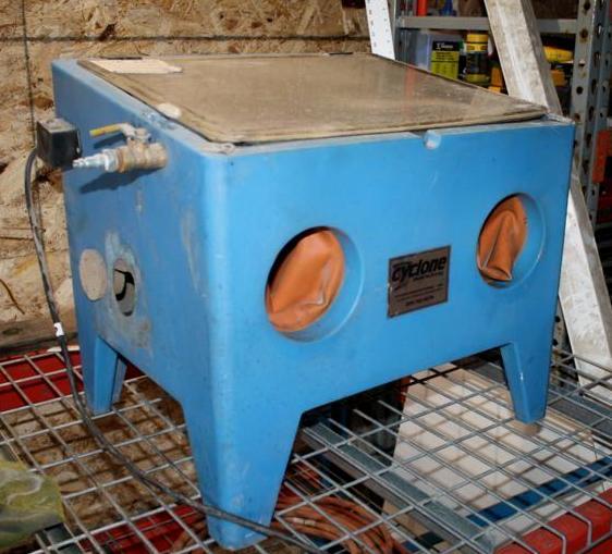 lot 10 image: Cyclone Sand blaster, Sandblasting ...
