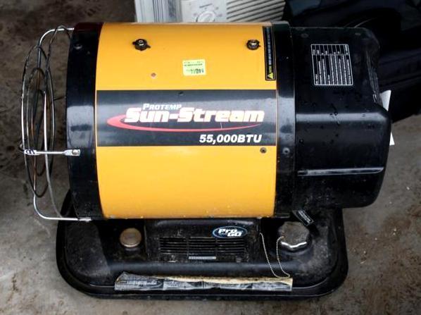 lot 18 image: Kerosene heater, Sun-Stream 55,000B...