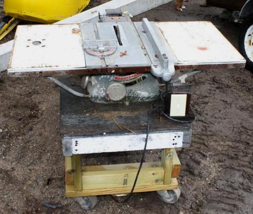 lot 31 image: Shopmaster Table saw 12hp electric...