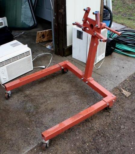 lot 33 image: Engine stand 34" x34" x 3...