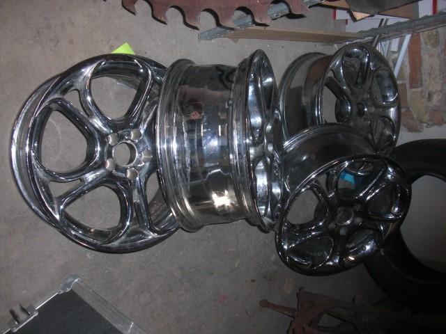 17 in Chrome Wheels