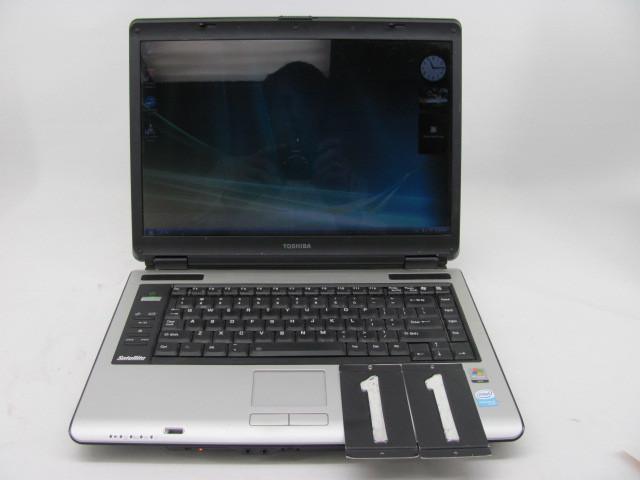 lot 11 image: Toshiba satelite L135 laptop comput...