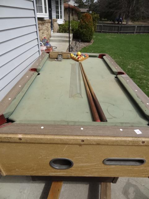 lot 101 image: Commercial pool table. Slate top. 7...