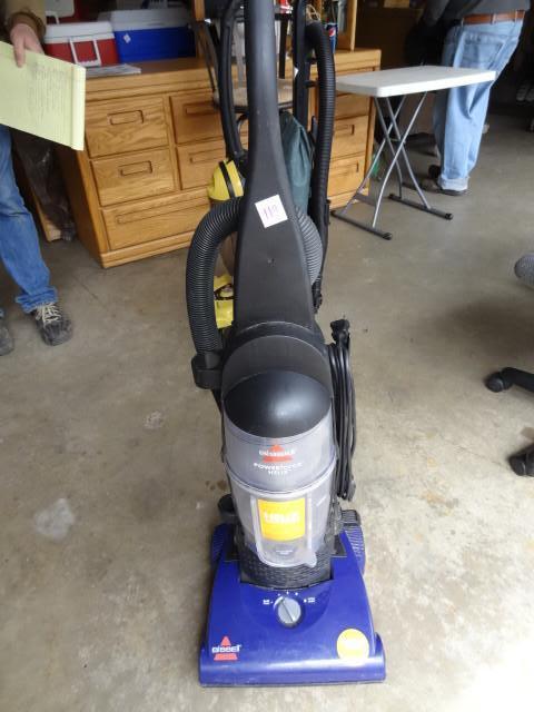 lot 119 image: Bissell power force helix vacuum. W...