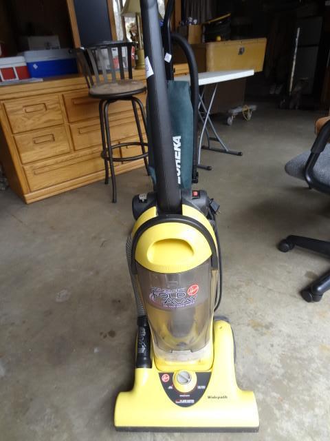 lot 120 image: Hoover wide path fold away vacuum. ...