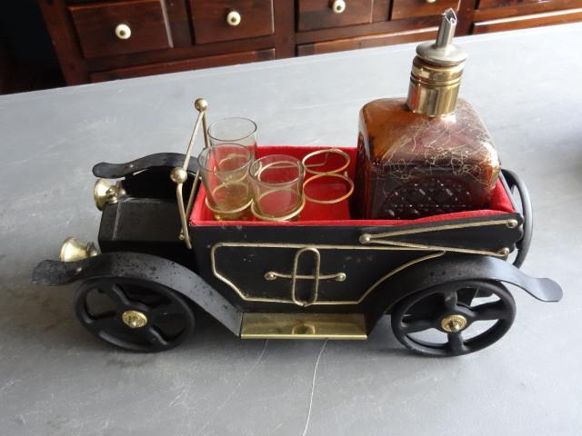 lot 166 image: Music box shot glass holder. Sings ...