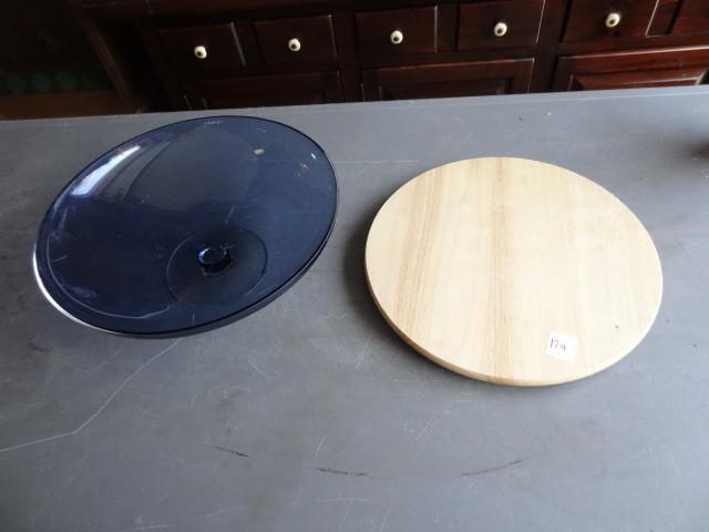 lot 174 image: Wood lazy susan. Glass fruit bowl...