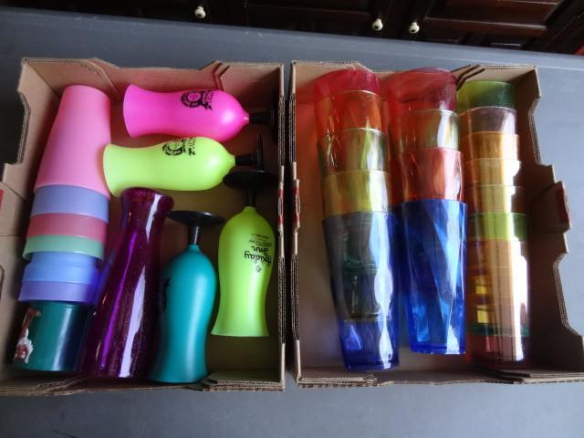 lot 185 image: Misc plastic glasses...