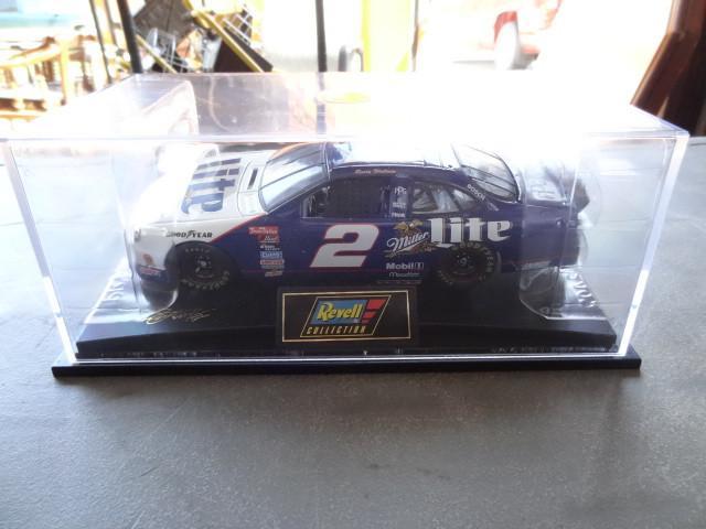 lot 248 image: Miller lite #2 Revell collectors Na...