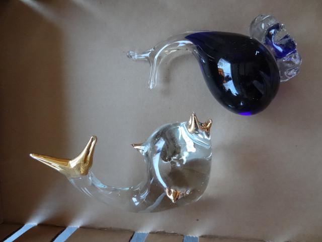 lot 255 image: 2 glass paper weight whales...