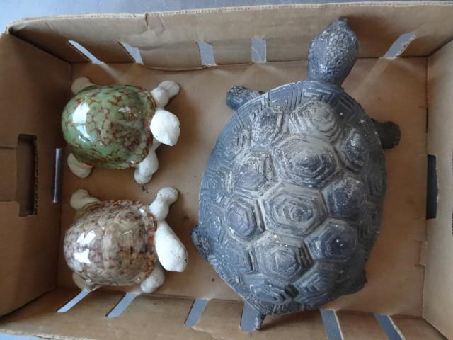 lot 270 image: Turtle lawn ornaments...