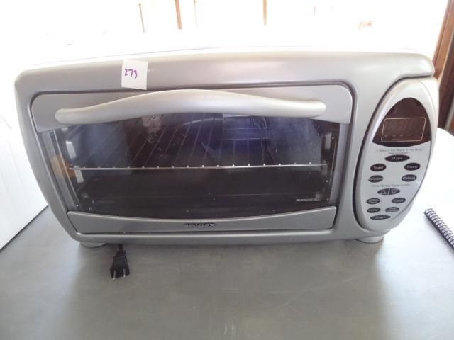 lot 273 image: Euro pro toaster oven. Works...