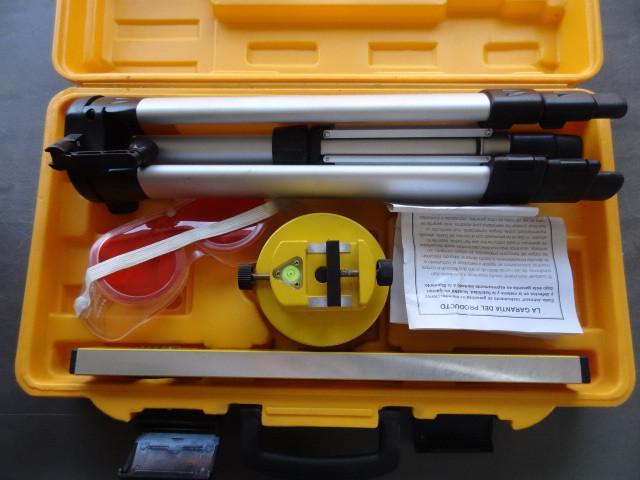 lot 286 image: Johnson level and tool. Model 9100....