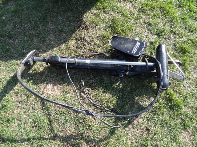 lot 7 image: Mercury marine thruster electric tr...