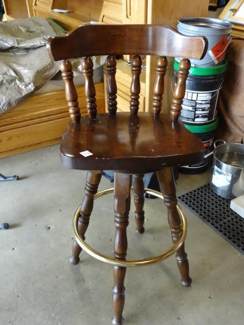 lot 84 image: Wood swivel seat stool. 30&quot se...
