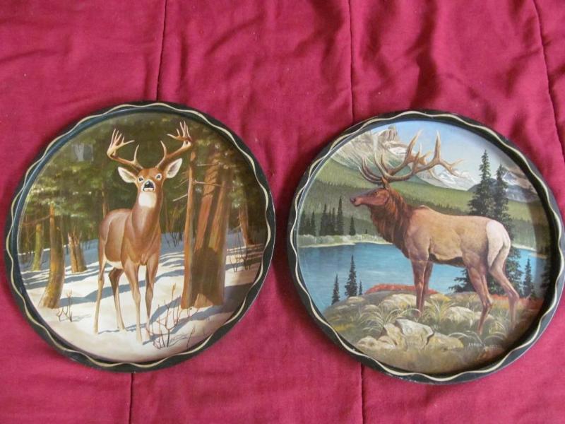 lot 102 image: 2 Hand Painted Wildlife Trays, 11 i...