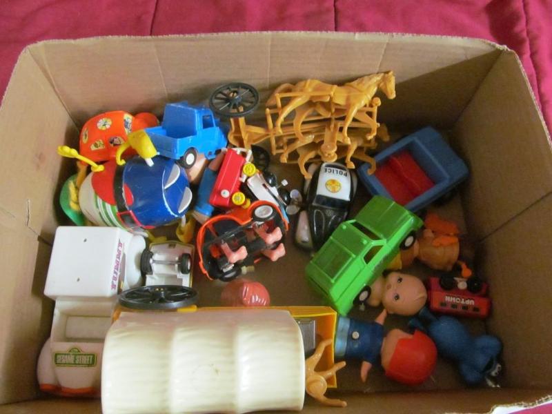 lot 11 image: Box of Small Toys, Horse Buggy, Car...