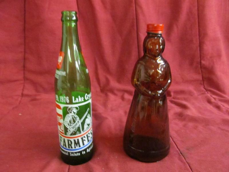 lot 113 image: 1976 Farmfest&nbspand Aunt Jemima ...