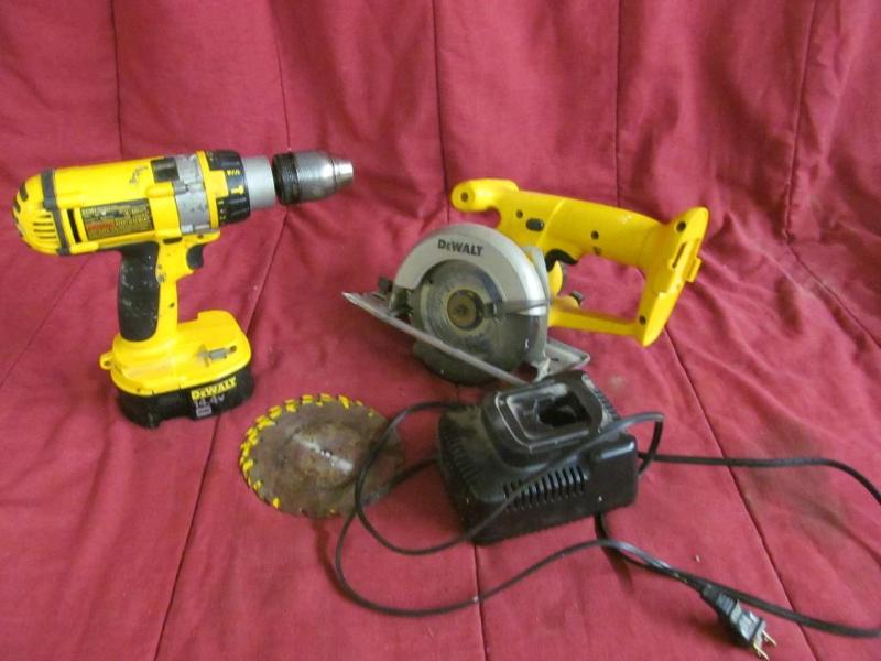 lot 128 image: Dewalt Cordless 14 v Drill and Saw,...