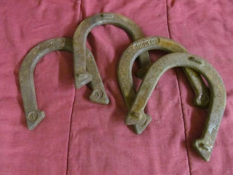 lot 130 image: 4 Horseshoes...