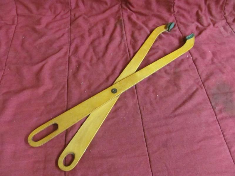 lot 148 image: Large Vintage Wood TongGrabber, 20...