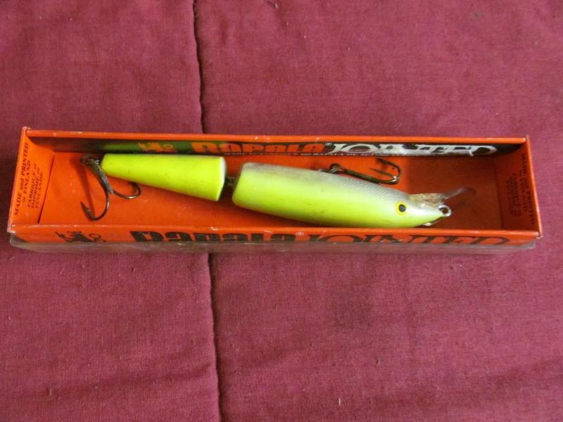 lot 176 image: Jointed Rapala 6 in Long...
