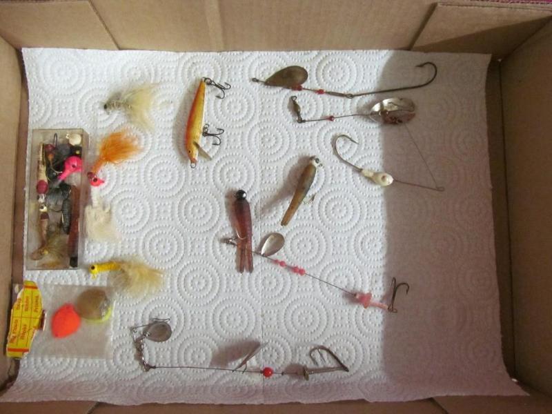 lot 178 image: Fishing Lures and Leaders...
