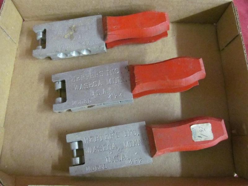 lot 202 image: Jig Dyes for Fishing Jigs...